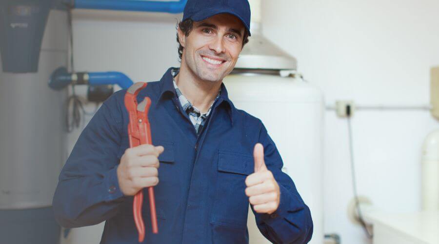 Local tankless water heater installation in Clayton, IL